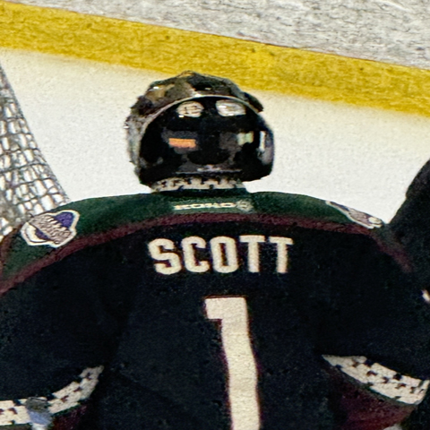 Scott on the back of Hilliards Phoenix jersey 